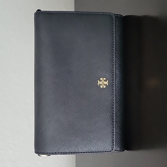 Tory Burch Convertible Crossbody - Picture 2 of 15